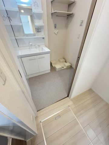 ville nouvelle（ヴィルヌーベル）Ⅱの洗面所