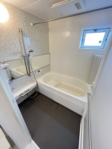 ville nouvelle（ヴィルヌーベル）Ⅱの浴室