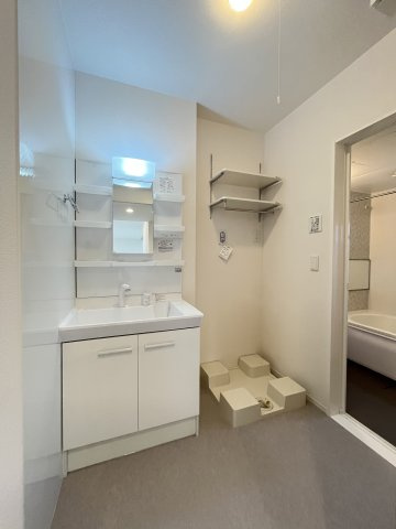 ville nouvelle（ヴィルヌーベル）Ⅱの洗面所