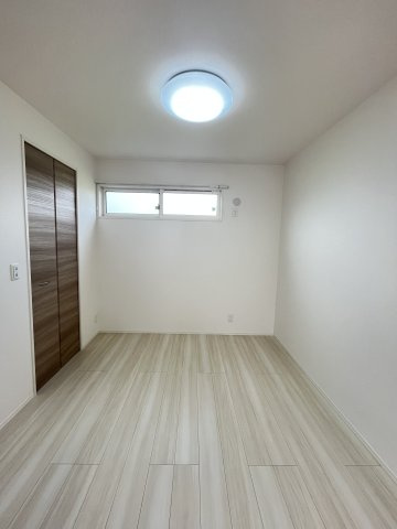 ville nouvelle（ヴィルヌーベル）Ⅱの洋室