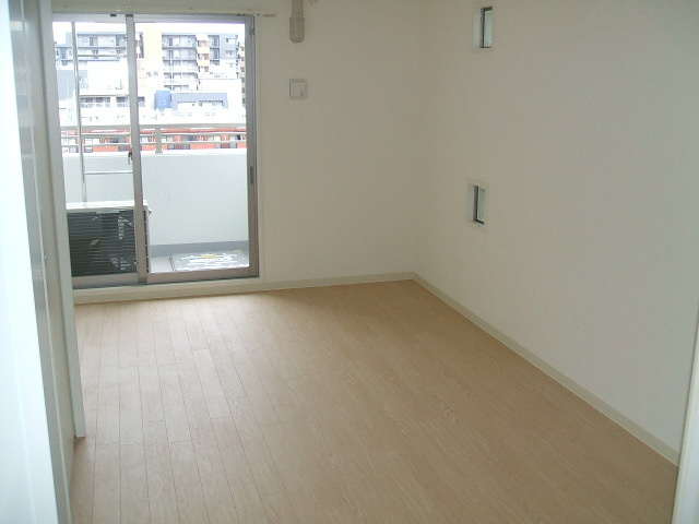 エスティメゾン神戸三宮の洋室