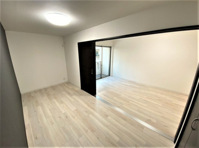 【洋室】 | メゾンアオクロ