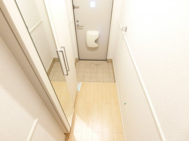 ビータ　プラシードの玄関