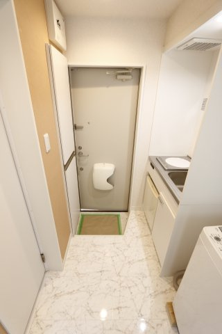 ユナイト上町 ヘルマンミュラーの玄関