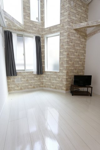 ユナイト上町 ヘルマンミュラーの居間・リビング