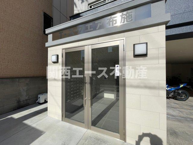 【エントランス】 | T-スクエア布施