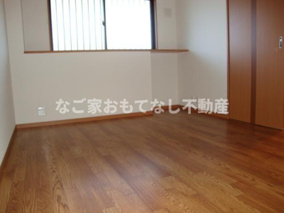 【寝室】 | ウエストスプリング