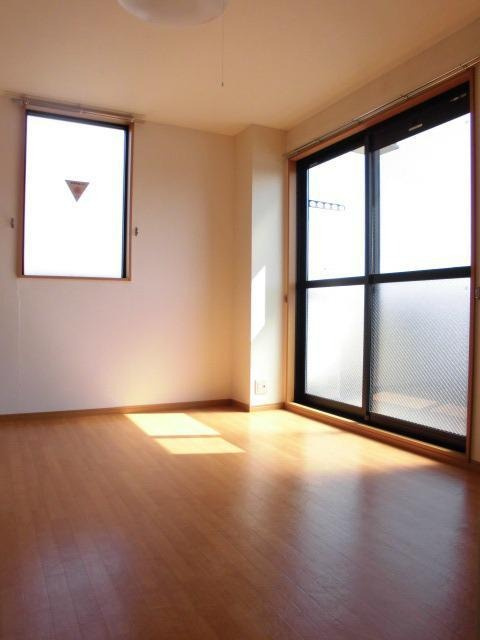 グレイシャス上田の内装|角部屋の写真です