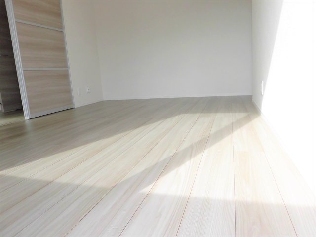 サンシティ伝馬町の洋室