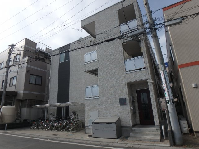 リブリ・アルカサルの外観