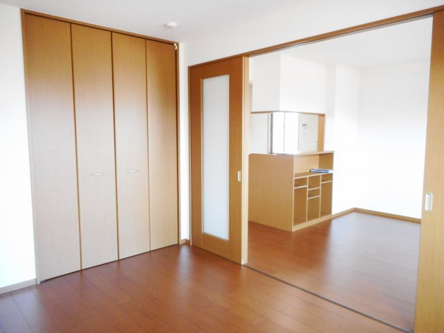 エリシオン日高Ａ棟の洋室