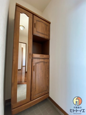 コンフレールの設備|玄関収納です