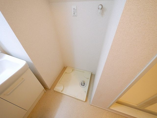 ハレ・コアの設備|嬉しい室内洗濯機置き場がございます。