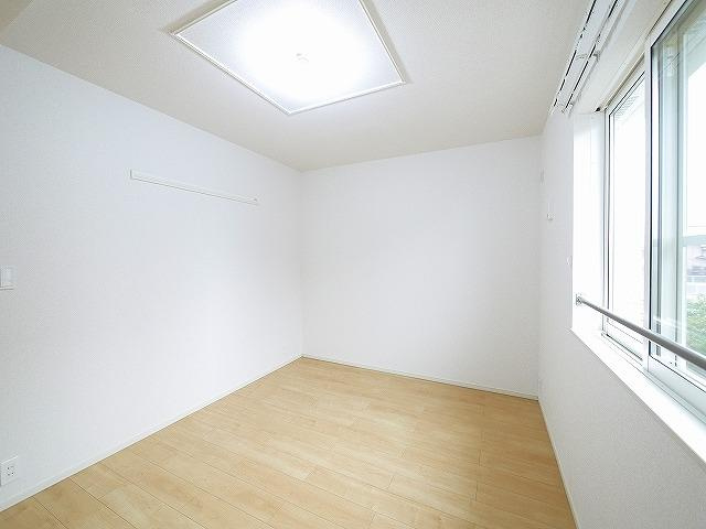 リバーサイド　インフィニティⅠの洋室|きれいな洋室です