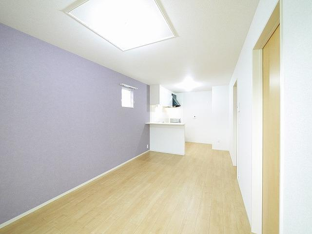 リバーサイド　インフィニティⅠの居間・リビング|使いやすい居間です