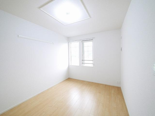 リバーサイド　インフィニティⅠの寝室|開放的な寝室です