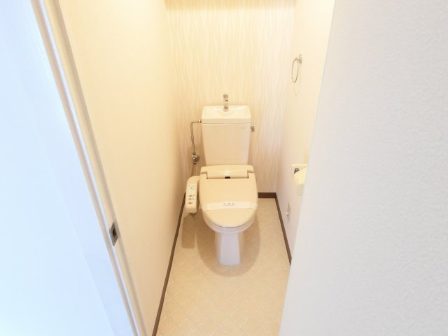コンフォール東山のトイレ
