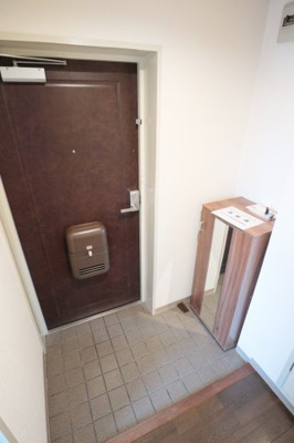 【玄関】 | リバティビル