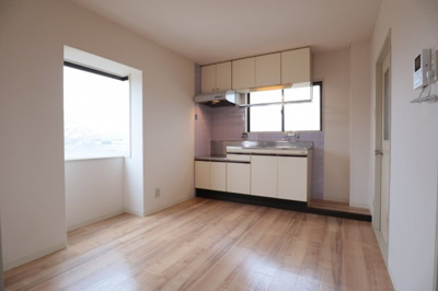 【居間・リビング】 | リバティビル