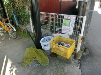 【その他共用部分】 | 敷地内ゴミ置き場。
