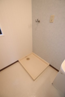 【設備】 | コンフォール東山 | 室内洗濯機置場