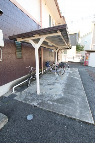 【その他共用部分】 | コンフォール東山 | 駐輪場