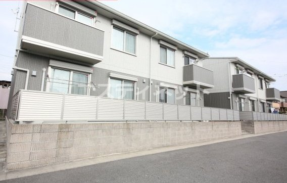 アンシャンテ憩B棟の外観