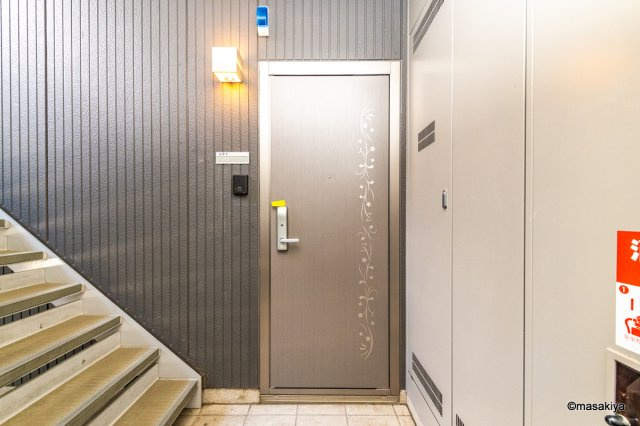 グランディールやまとのエントランス