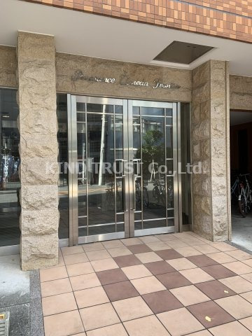 プレサンス梅田フロンティアのエントランス|清潔なエントランスです