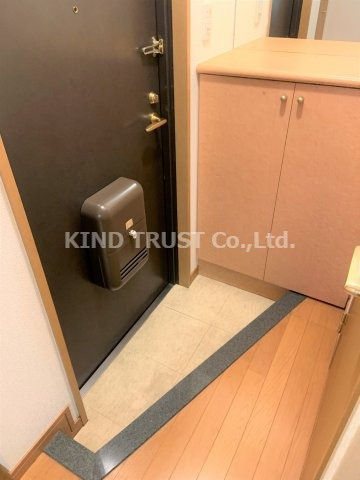 プレサンス梅田フロンティアの玄関|シンプルで使いやすい玄関です