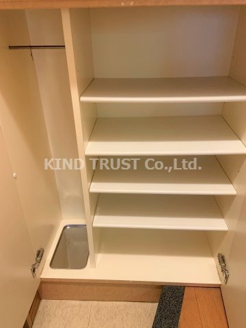 プレサンス梅田フロンティアの玄関|ゆったりとした玄関です