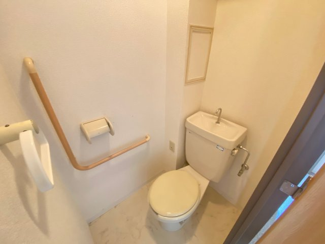 エスポアール岩根のトイレ