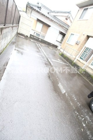 ヴィラ・モナリエールC棟の駐車場|駐車場完備です