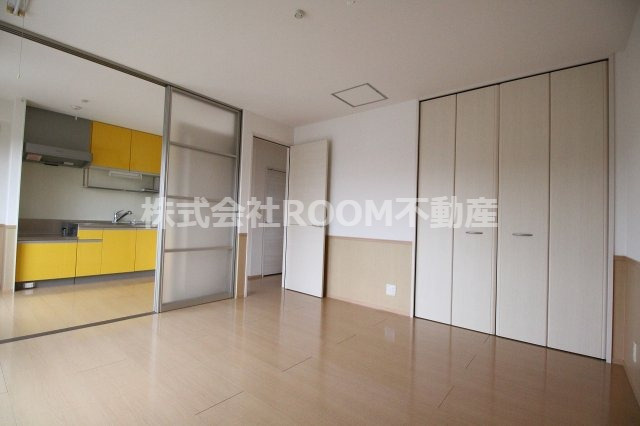 ヴィラ・モナリエールC棟の居間・リビング|ゆったりとしたリビングです