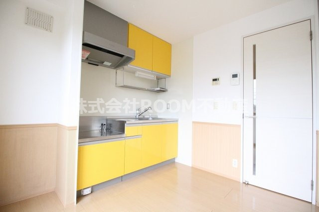 ヴィラ・モナリエールC棟のキッチン|お料理しやすいキッチンです