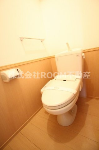 ヴィラ・モナリエールC棟のトイレ|落ち着いたトイレです
