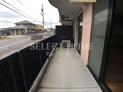 【バルコニー】 | Ｓ．Ｄ．Ｖｉｌｌａｇｅ | 暖かな日差しのふりそそぐバルコニー