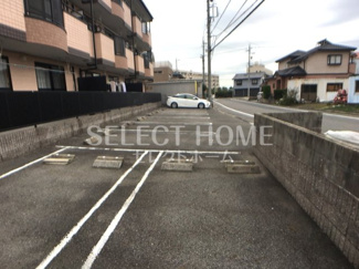 【駐車場】 | 駐車場完備です