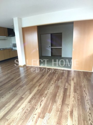  | Ｓ．Ｄ．Ｖｉｌｌａｇｅ