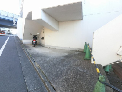 【その他共用部分】 | 洗足ミナミプラザ | バイク置場です。