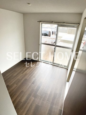 【寝室】 | コーポ三陽B棟 | 使い勝手のいい寝室です