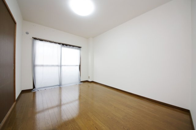 サンシャイン大堀の居間・リビング