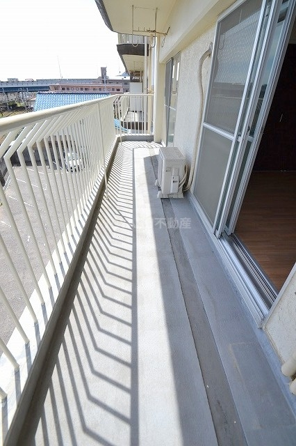 江島マンションのバルコニー