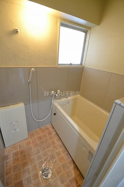 江島マンションの浴室