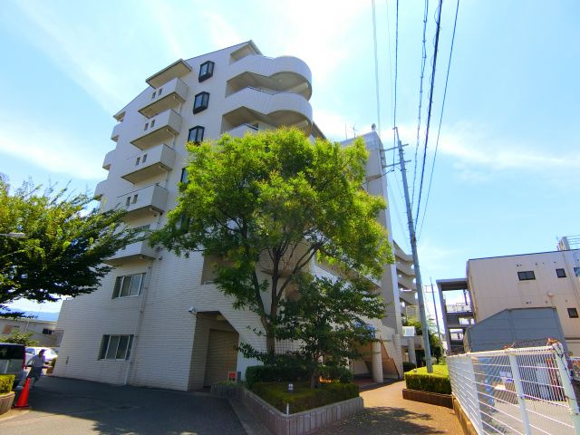 メゾンドール富田林の周辺