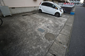 【駐車場】