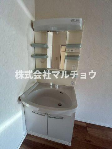 コーポロゼの独立洗面台|朝の身支度には欠かせない独立洗面化粧台