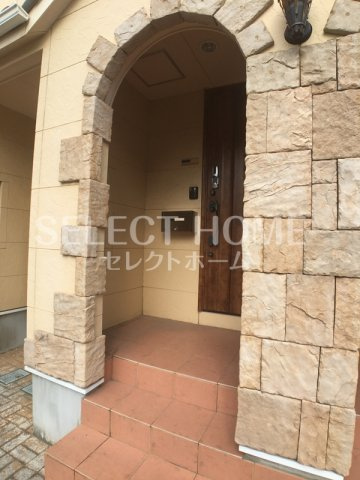 【エントランス】 | セレーノＡ | 建物の内部です