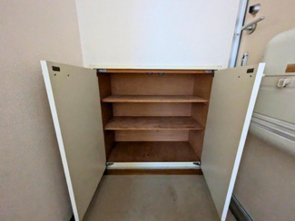 【玄関】 | プレジールタケヤB