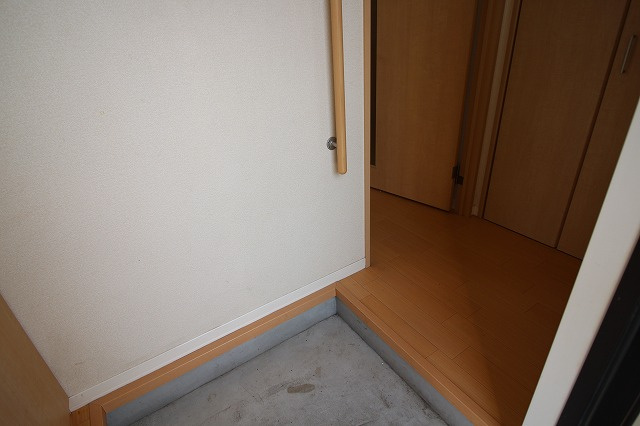 ノヴァンブルの玄関